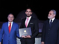 B Certificates (30)